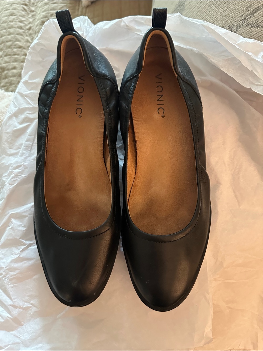 Vionic Black Leather Slip-On Women's Flats